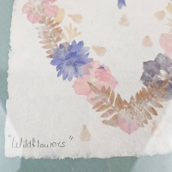 Vintage Heart Picture Shaped Pressed Wildflowers Pink Pastel Decor Framed - Picture 3 of 9